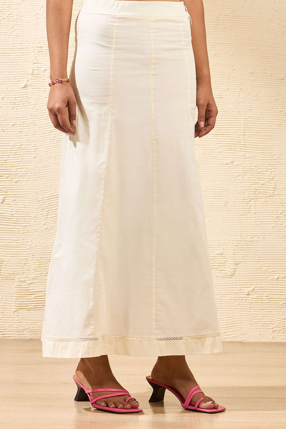 Off White Woven Cotton Lycra Inskirt