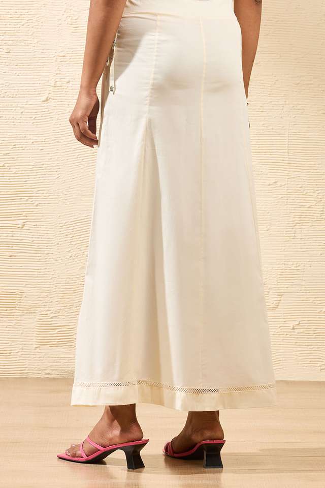 Off White Woven Cotton Lycra Inskirt thumbnail image number null