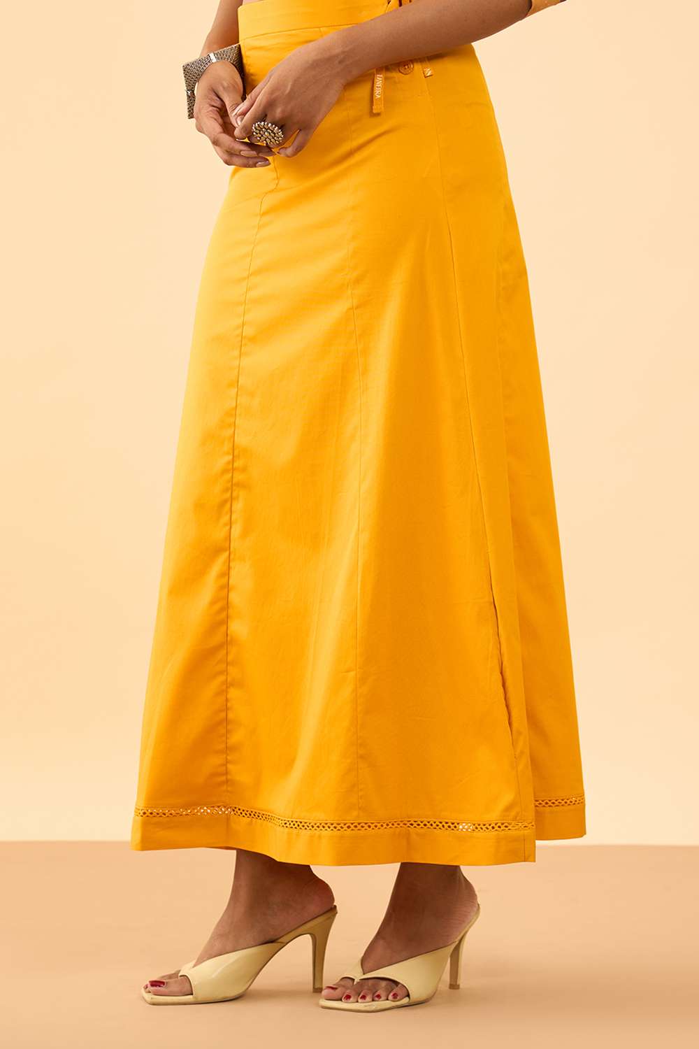 Yellow Woven Cotton Lycra Inskirt image number null