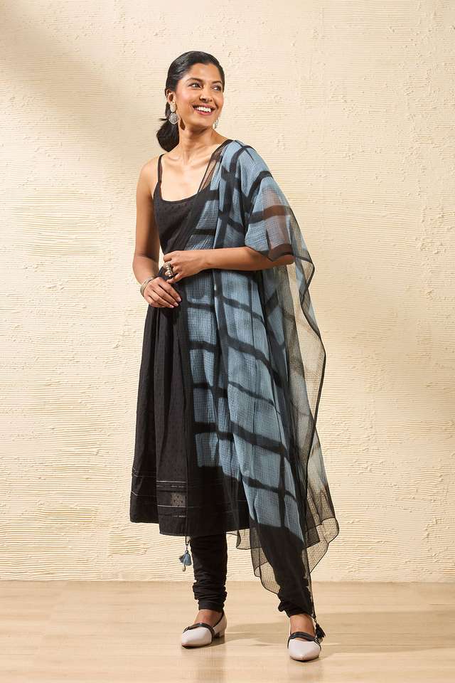 Black Woven Pure Cotton Kurta Set image number