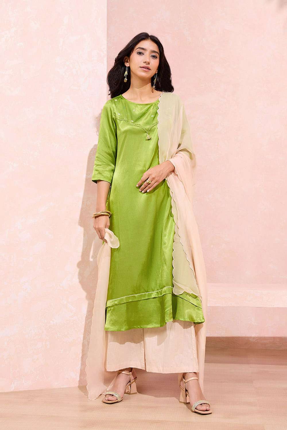 Green Viscose Cotton Embroidered Kurta Set image number null