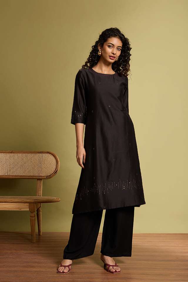 Black Pure Silk Cotton Mukaish Embroidered Kurta Set thumbnail image number null