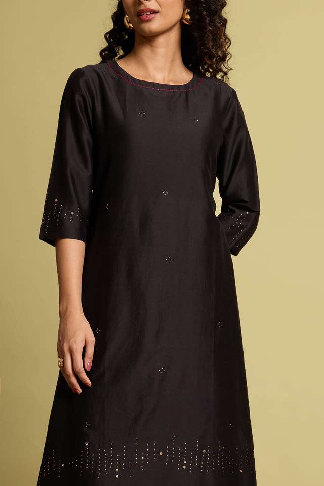 Black Pure Silk Cotton Mukaish Embroidered Kurta Set thumbnail image number null