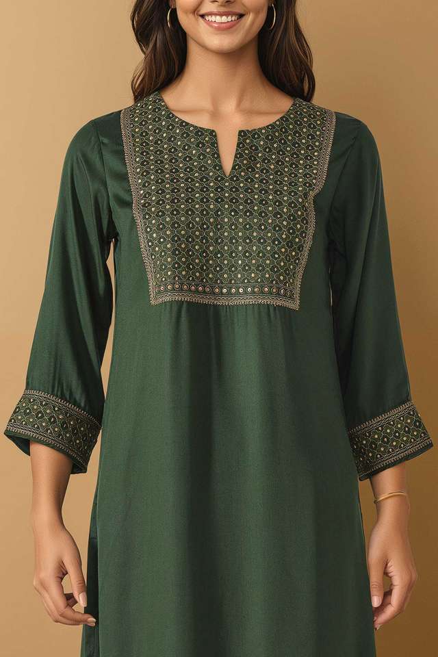 Green Viscose Embroidered Kurta Set thumbnail image number null