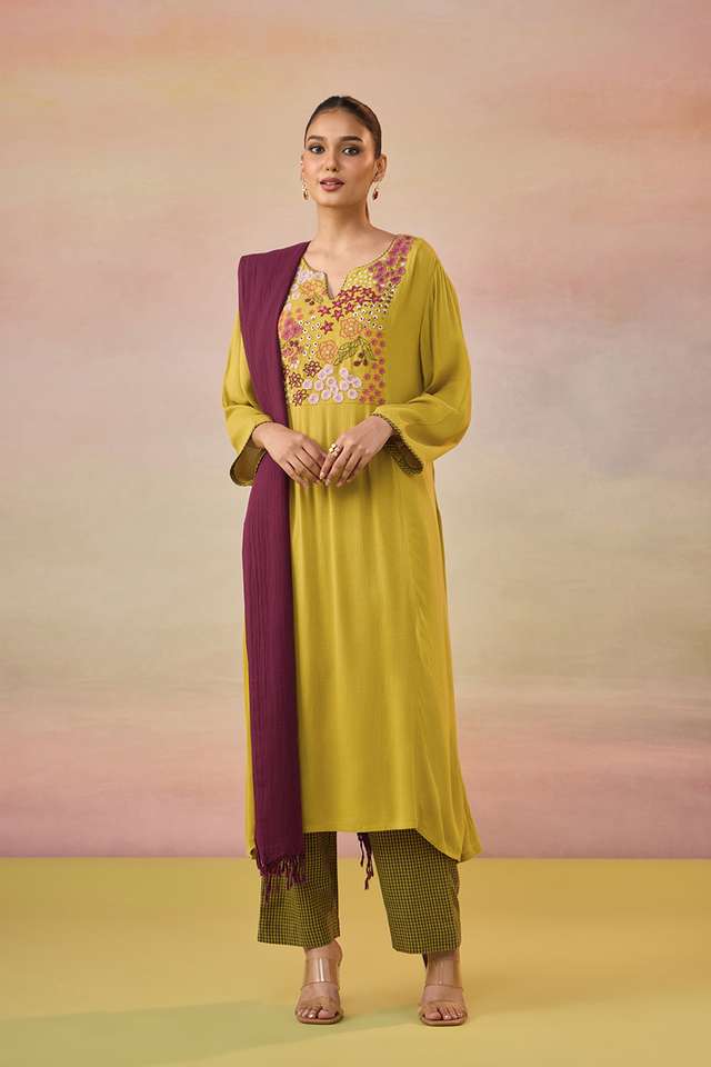 Green Pure Viscose Embroidered Kurta Set thumbnail image number null