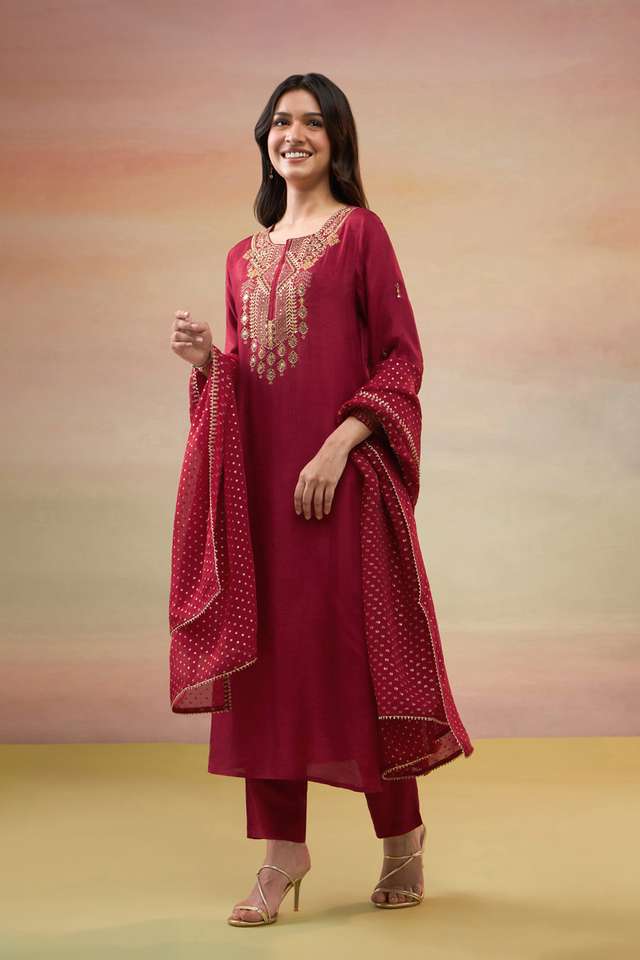 Red Pure Viscose Embroidered Kurta Set thumbnail image number null