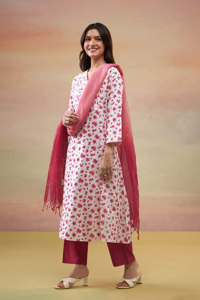 Light Pink Pure Cotton Screen Printed  Kurta Set thumbnail image number null