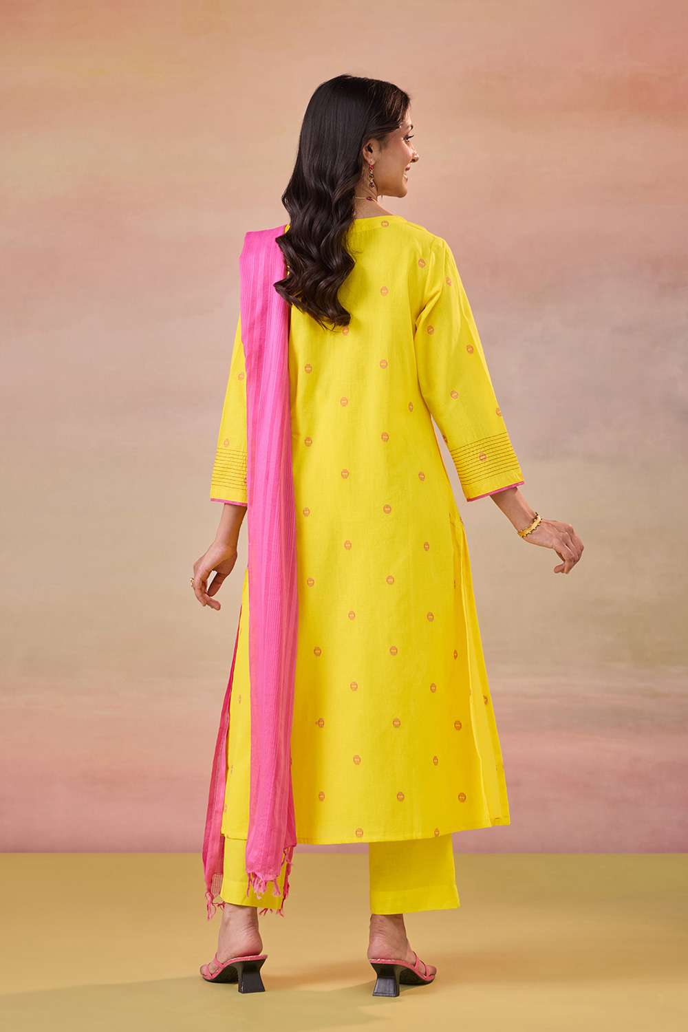 Yellow Woven Pure Cotton Kurta Set image number null
