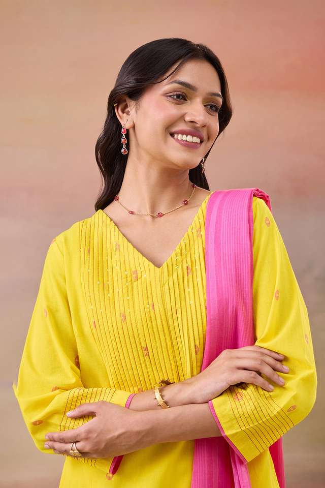 Yellow Woven Pure Cotton Kurta Set thumbnail image number null