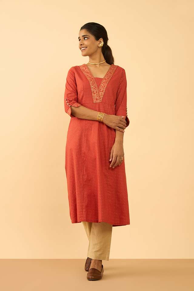 Dark Orange Screen Printed Pure Cotton Kurta thumbnail image number null