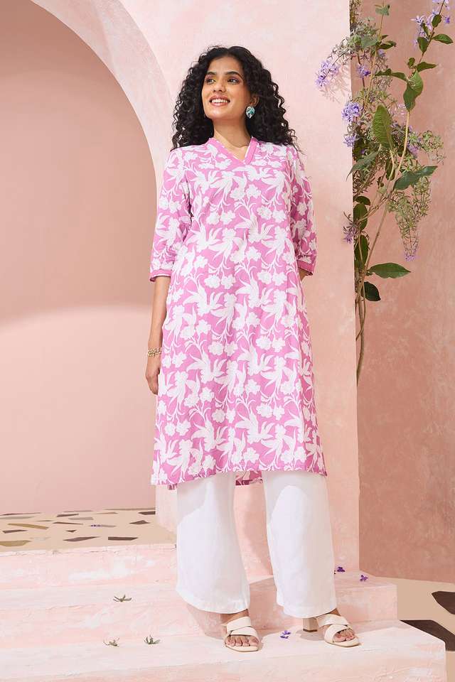 Violet Screen Printed Pure Cotton Kurta thumbnail image number null