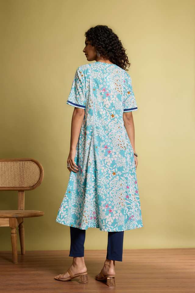 Light Blue Screen Printed Pure Cotton Kurta thumbnail image number null