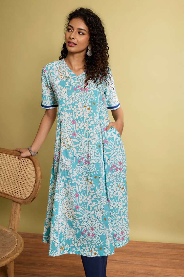Light Blue Screen Printed Pure Cotton Kurta thumbnail image number null
