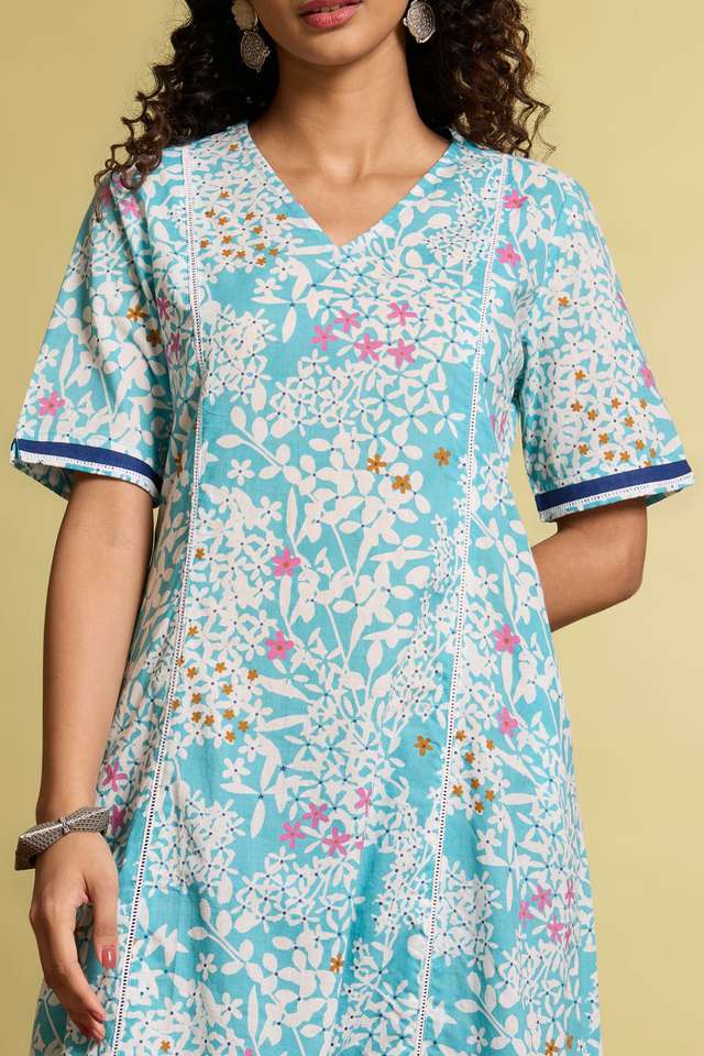 Light Blue Screen Printed Pure Cotton Kurta thumbnail image number null