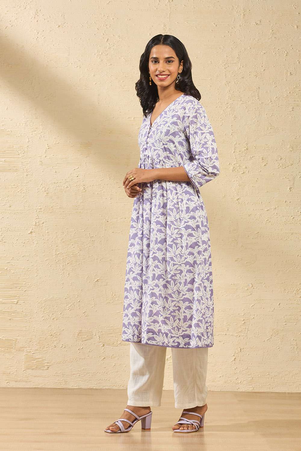 Violet Screen Printed Pure Cotton Kurta image number null
