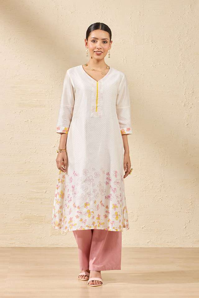 Off White Pure Silk Cotton Printed Sanganeri Kurta thumbnail image number null