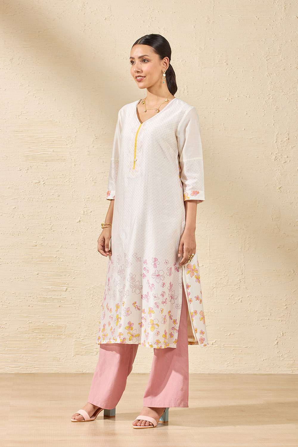 Off White Pure Silk Cotton Printed Sanganeri Kurta image number null