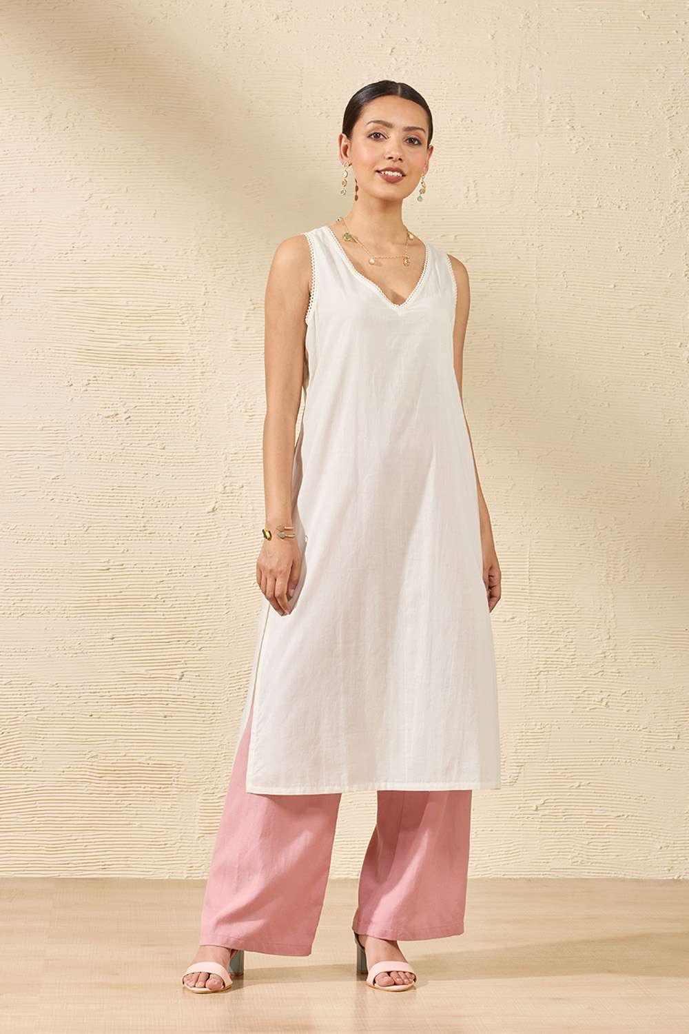 Off White Pure Silk Cotton Printed Sanganeri Kurta image number null