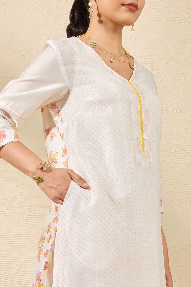 Off White Pure Silk Cotton Printed Sanganeri Kurta thumbnail image number null