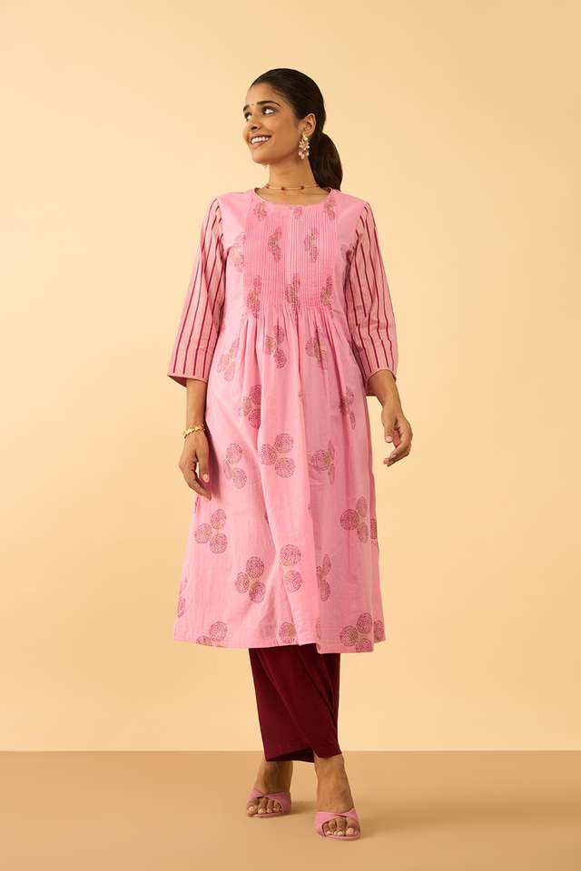 Light Pink Screen Printed Pure Cotton Kurta thumbnail image number null