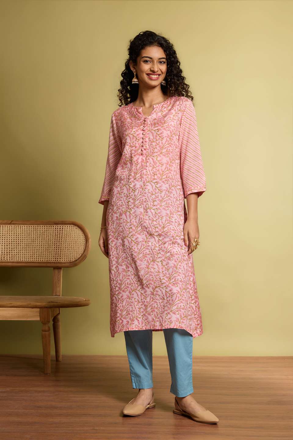 Light Pink Screen Printed Viscose Kurta