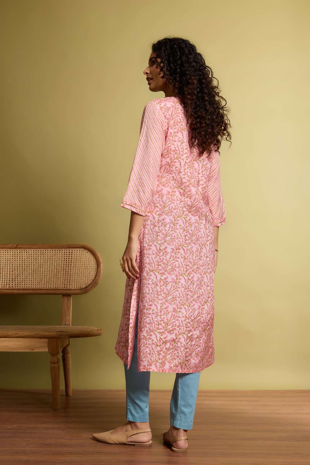 Light Pink Screen Printed Viscose Kurta image number null