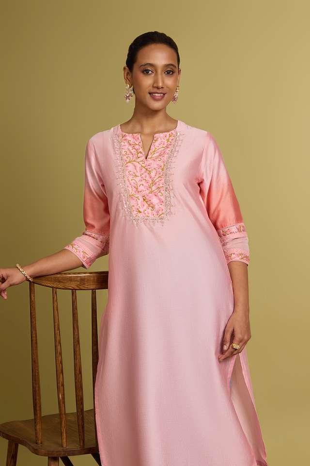 Light Pink Pure Silk Cotton Printed Embroidery Kurta image number