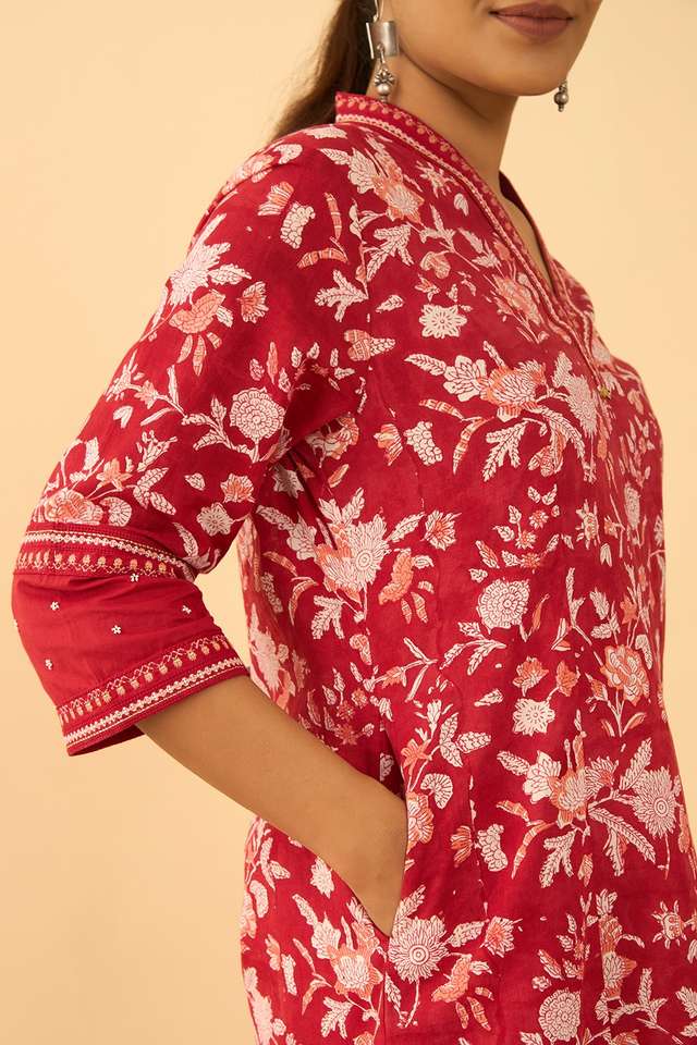 Red Pure Cotton Printed Sanganeri Kurta thumbnail image number null