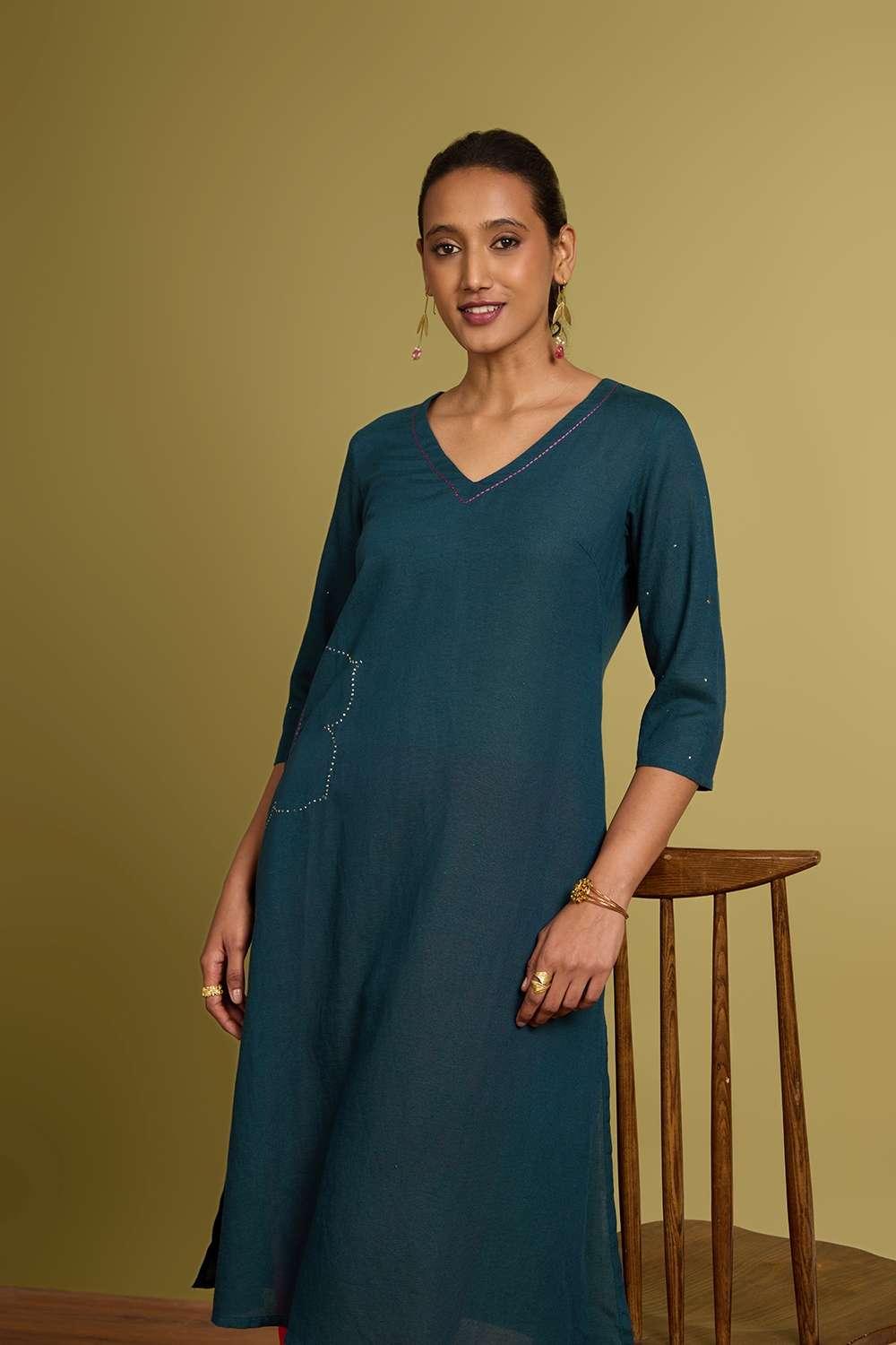 Dark Green Viscose Cotton Embroidered Kurta image number null