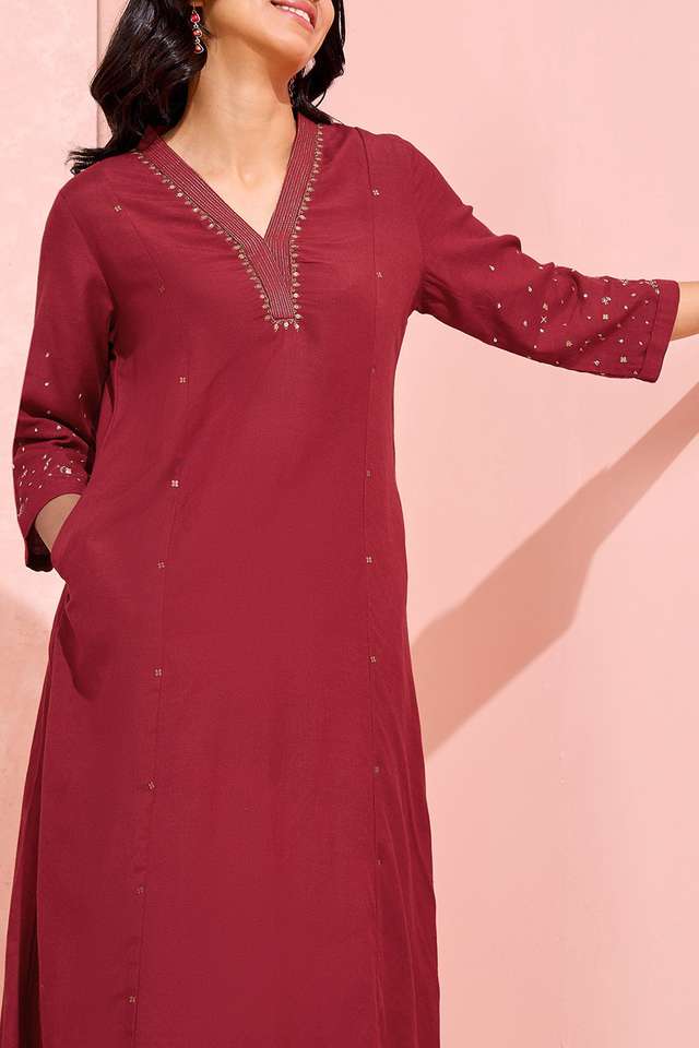 Dark Red Cotton Viscose Embroidered Kurta thumbnail image number null