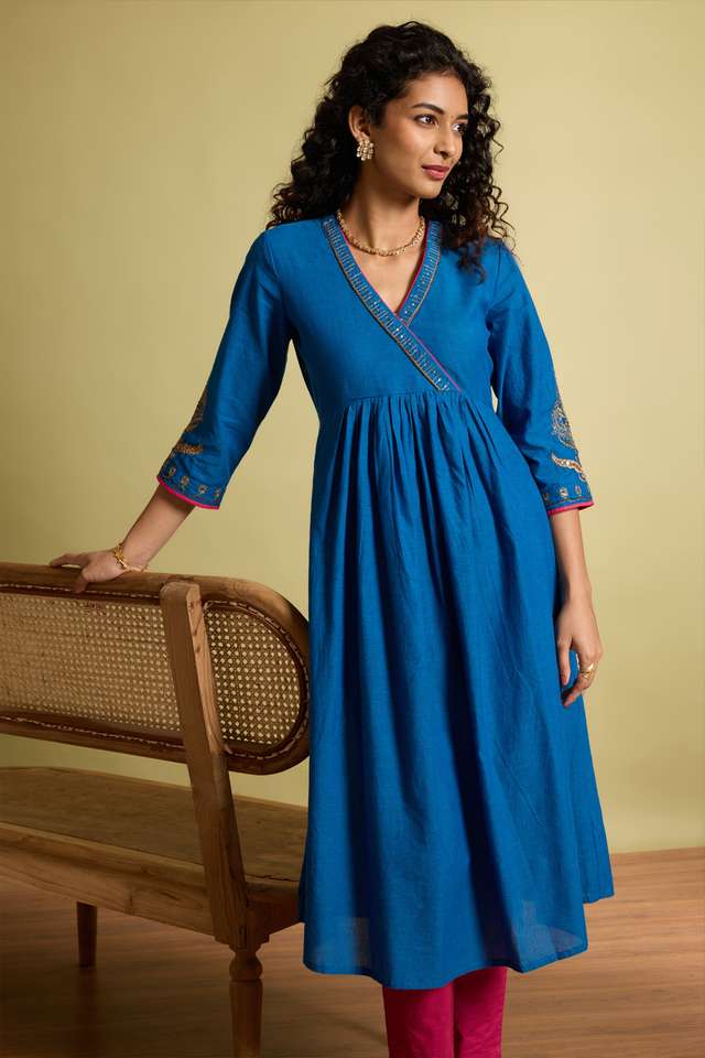 Blue Embroidered Pure Cotton Kurta image number