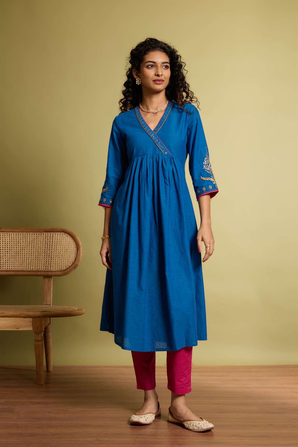 Blue Embroidered Pure Cotton Kurta image number null