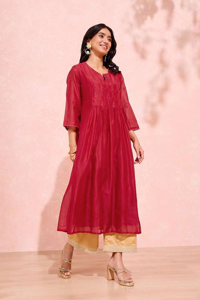 Dark Red Pure Silk Cotton Chikankari Kurta thumbnail image number null