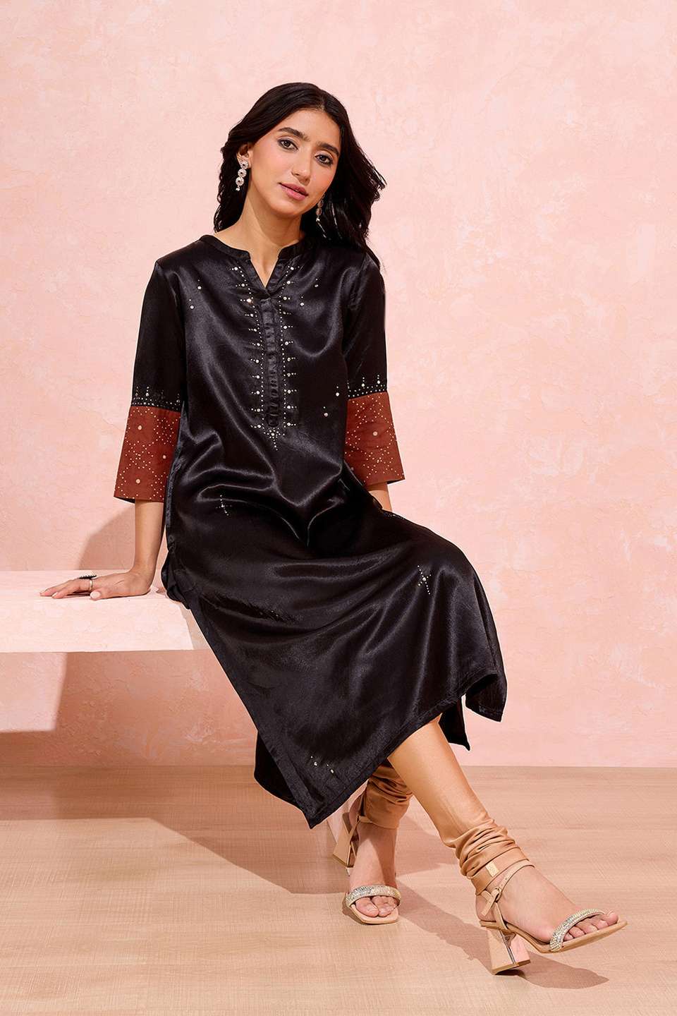 Black Viscose Cotton Embroidered Kurta