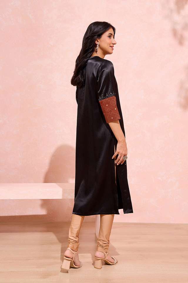 Black Viscose Cotton Embroidered Kurta thumbnail image number null