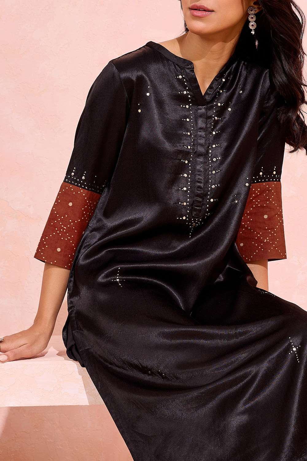 Black Viscose Cotton Embroidered Kurta image number null