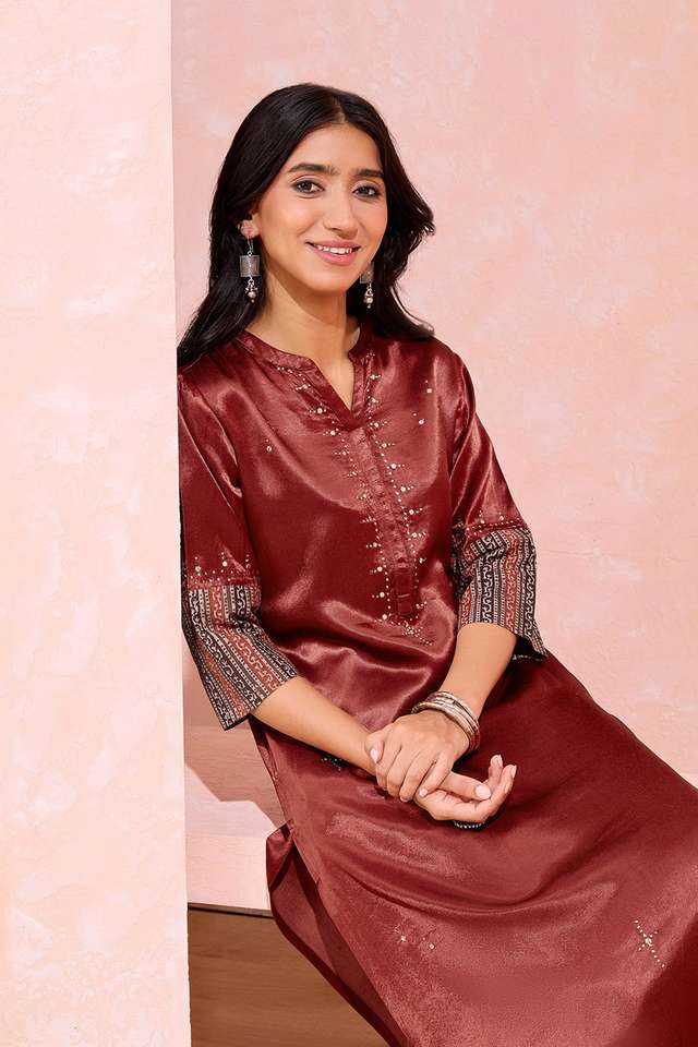 Dark Red Viscose Cotton Embroidered Kurta