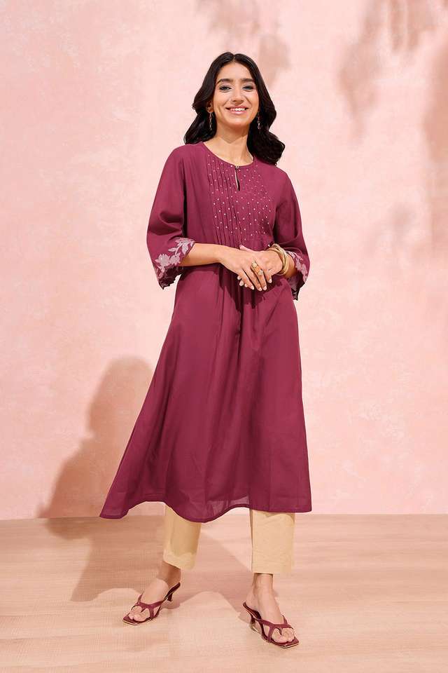 Dark Pink Cotton Viscose Embroidered Kurta image number