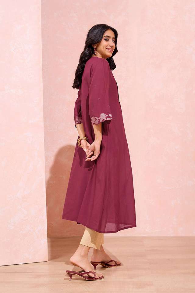 Dark Pink Cotton Viscose Embroidered Kurta thumbnail image number null
