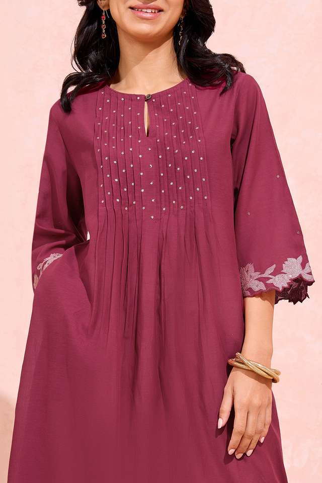 Dark Pink Cotton Viscose Embroidered Kurta thumbnail image number null