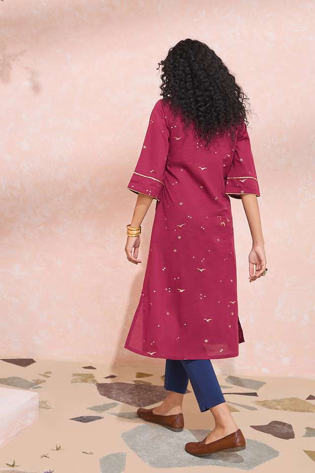 Dark Pink Screen Printed Pure Cotton Kurta thumbnail image number null
