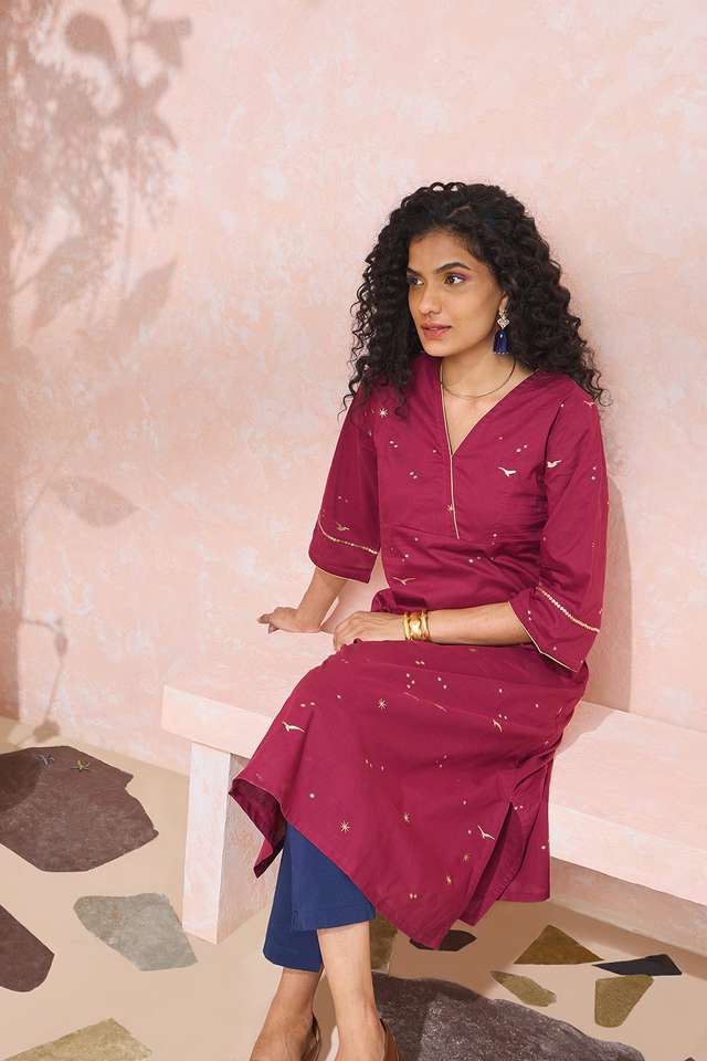 Dark Pink Screen Printed Pure Cotton Kurta thumbnail image number null