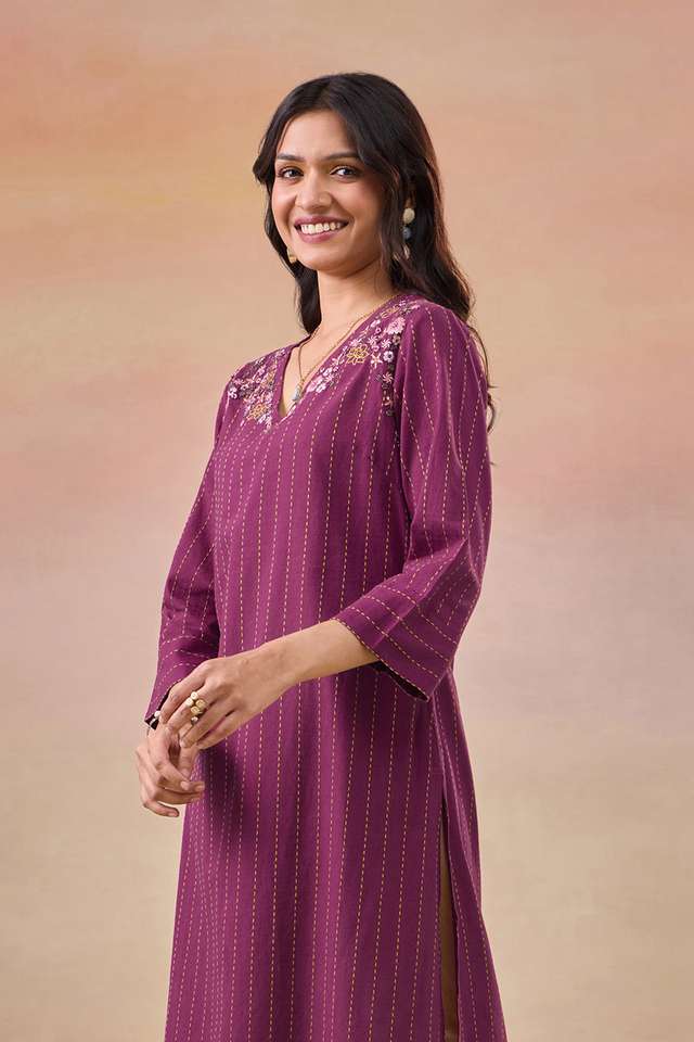 Purple Pure Cotton Embroidered Kurta thumbnail image number null