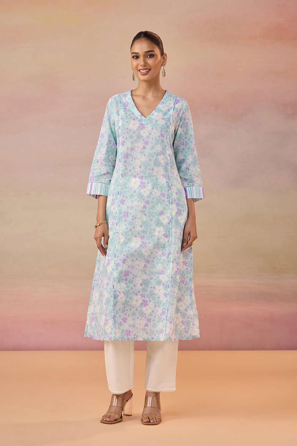 Blue Screen Printed  Pure Cotton Kurta image number null
