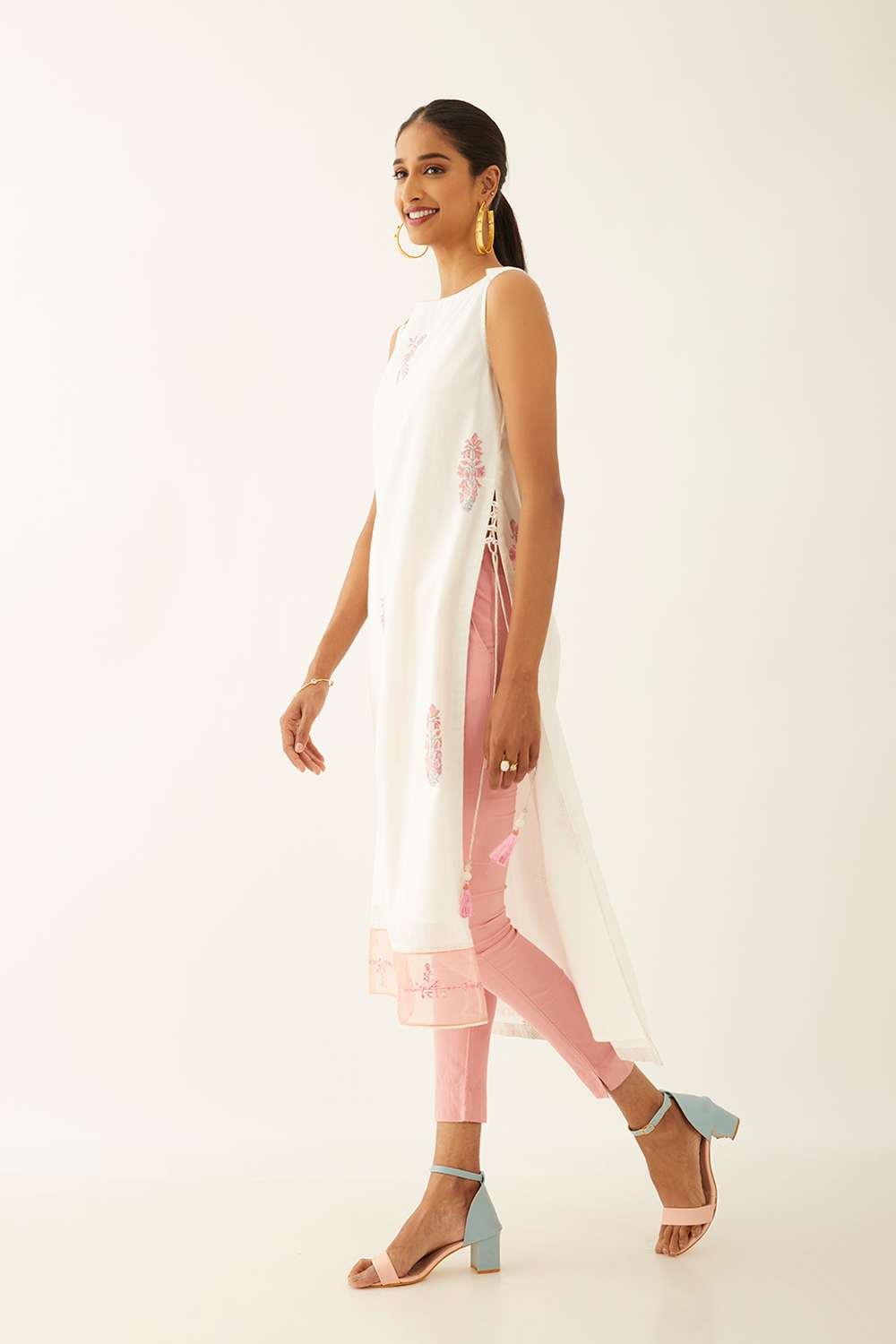 Off White Viscose Block Printed Kurta image number null