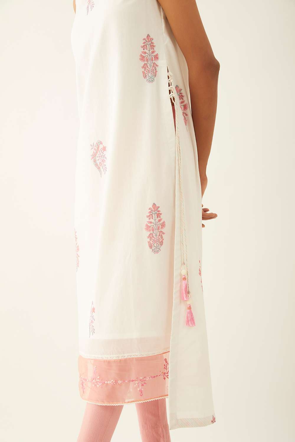 Off White Viscose Block Printed Kurta image number null