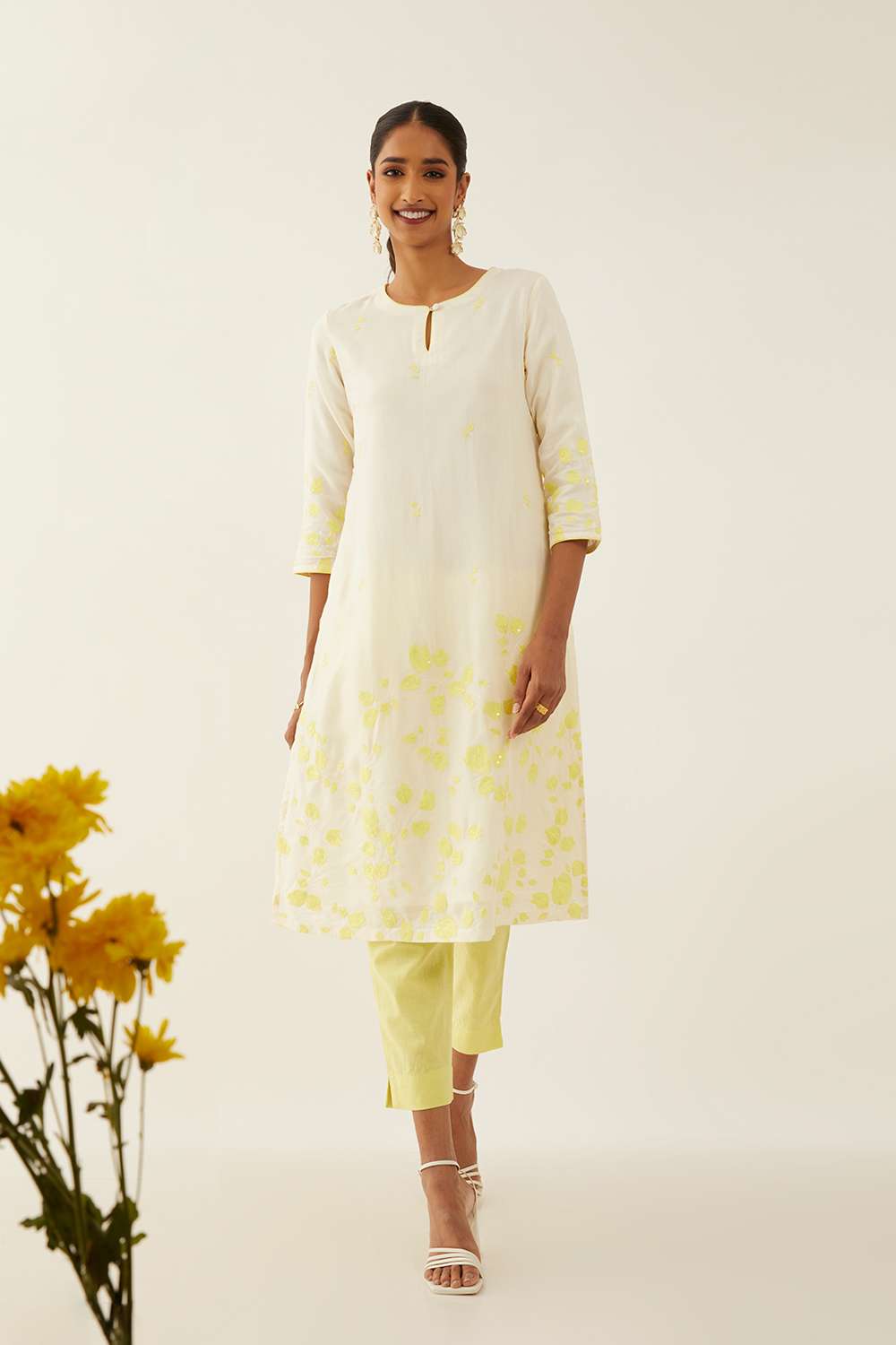 Off White Viscose Embroidered Kurta image number null