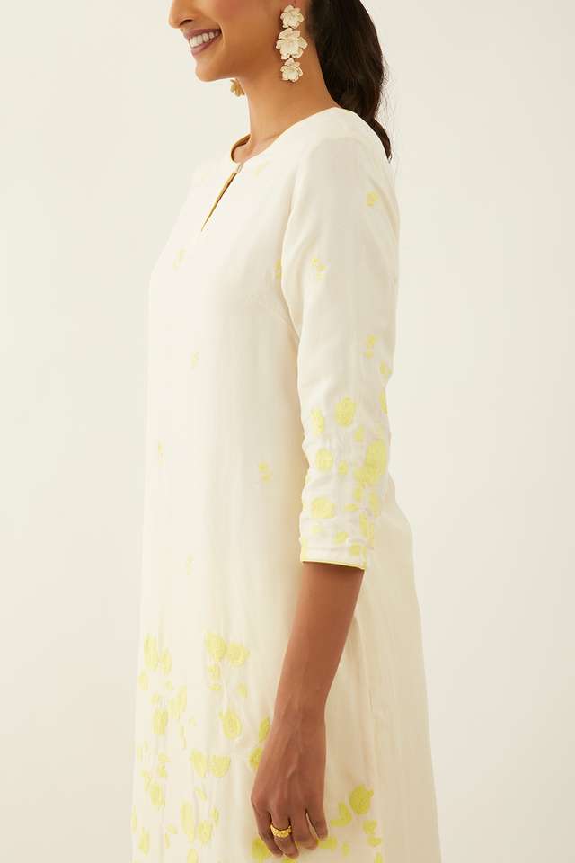 Off White Viscose Embroidered Kurta thumbnail image number null