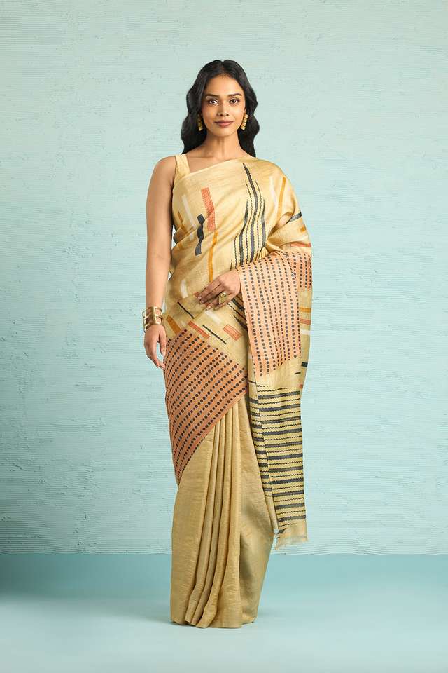 Beige Chattisgarh Pure Tussar Silk Hand Painted Saree thumbnail image number null