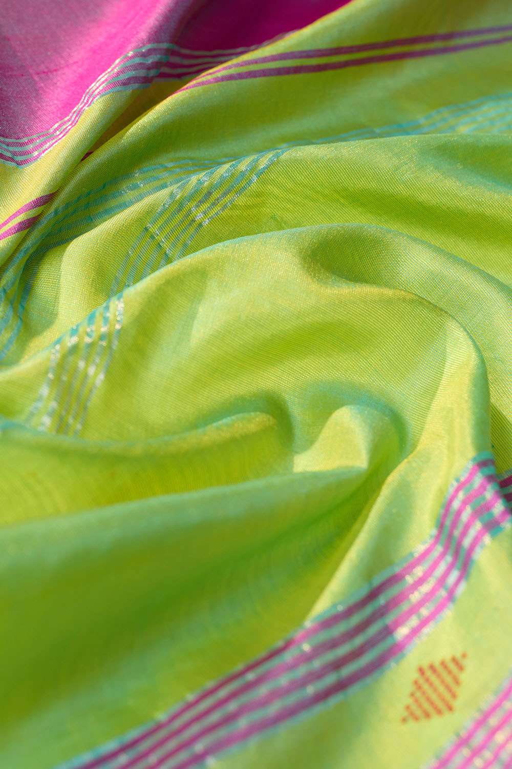 Pink Woven Pure Silk Bengal Saree image number null